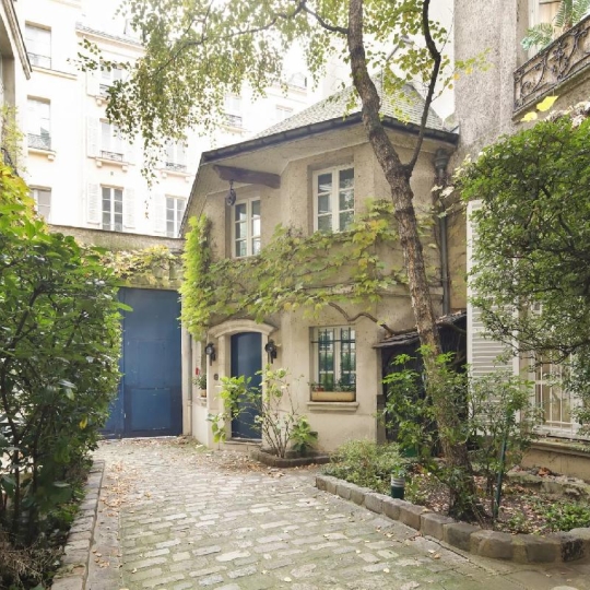  Annonces GARGES : Appartement | PARIS (75006) | 69 m2 | 1 325 000 € 