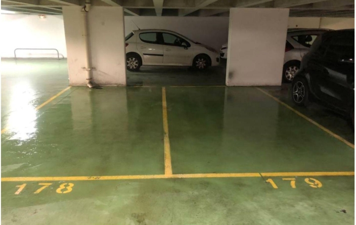  Annonces GARGES Garage / Parking | PARIS (75011) | 12 m2 | 28 000 € 